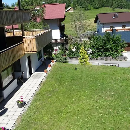 Emerald Alpine Apartment Seefeld