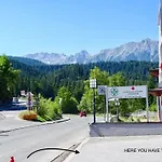 Emerald Апартаменты *